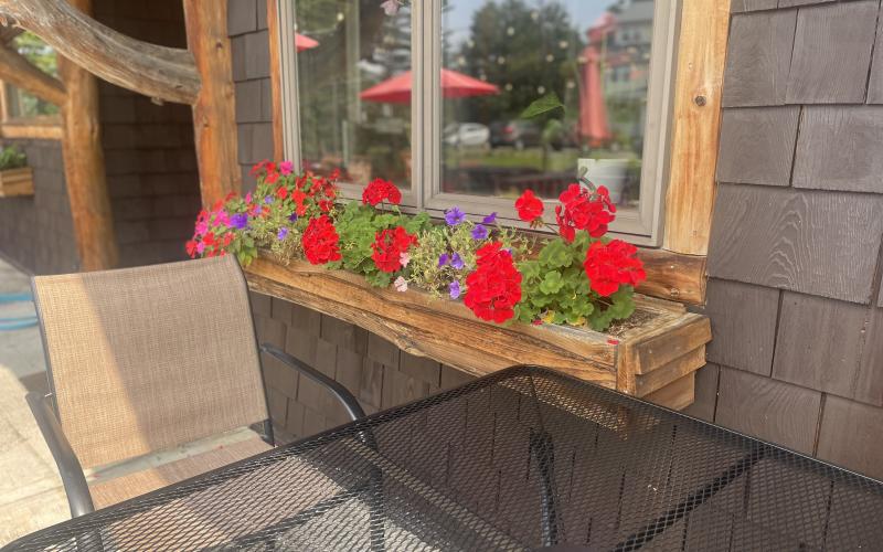 Fratelli's Pizza Exterior Seating with Window boxes